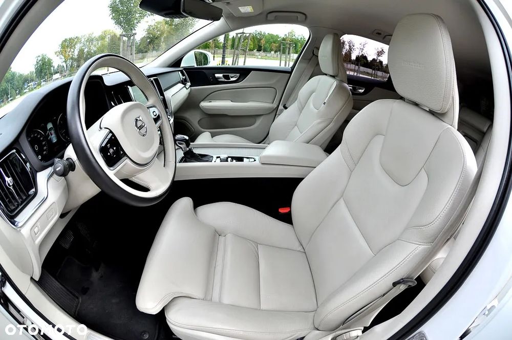 Volvo V60 D4 Inscription - 20