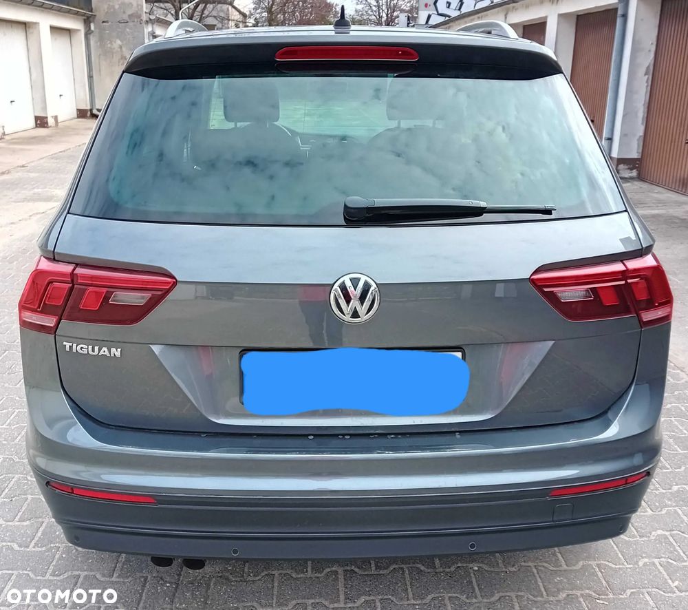 Volkswagen Tiguan - 4
