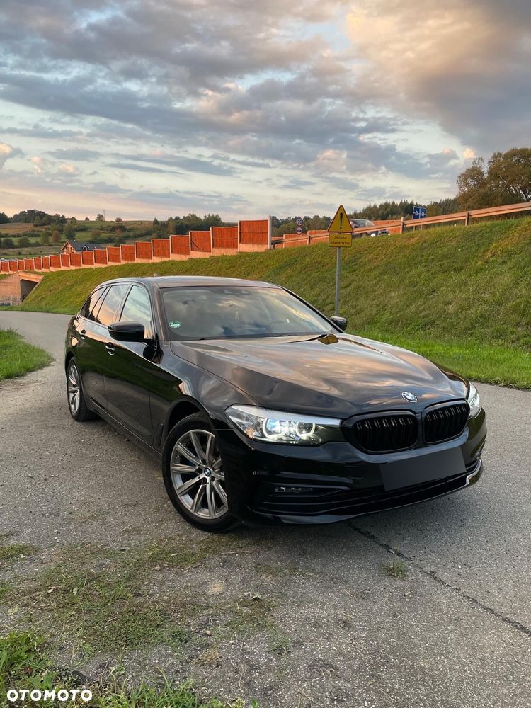 BMW Seria 5 520d xDrive - 1