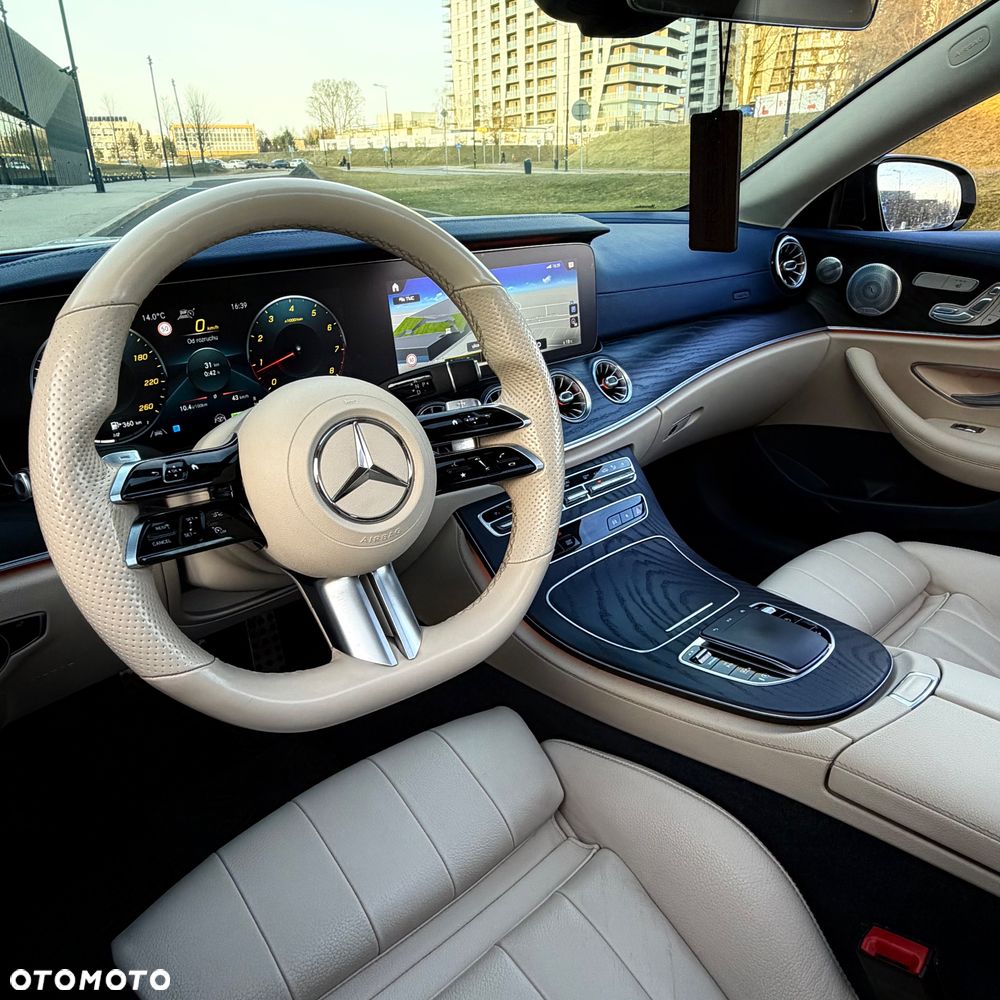 Mercedes-Benz Klasa E 300 9G-TRONIC - 11