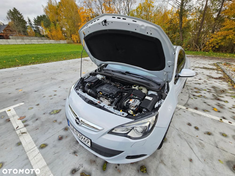Opel Astra 1.4 Turbo - 11