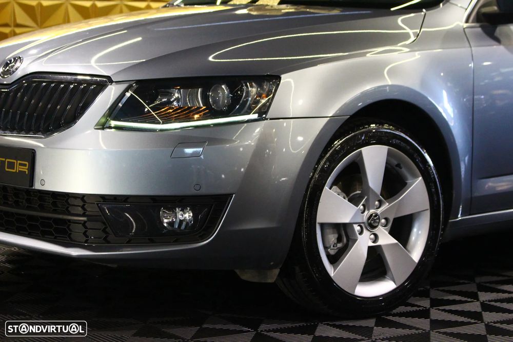 Skoda Octavia 1.6 TDI Sportline Pack - 3