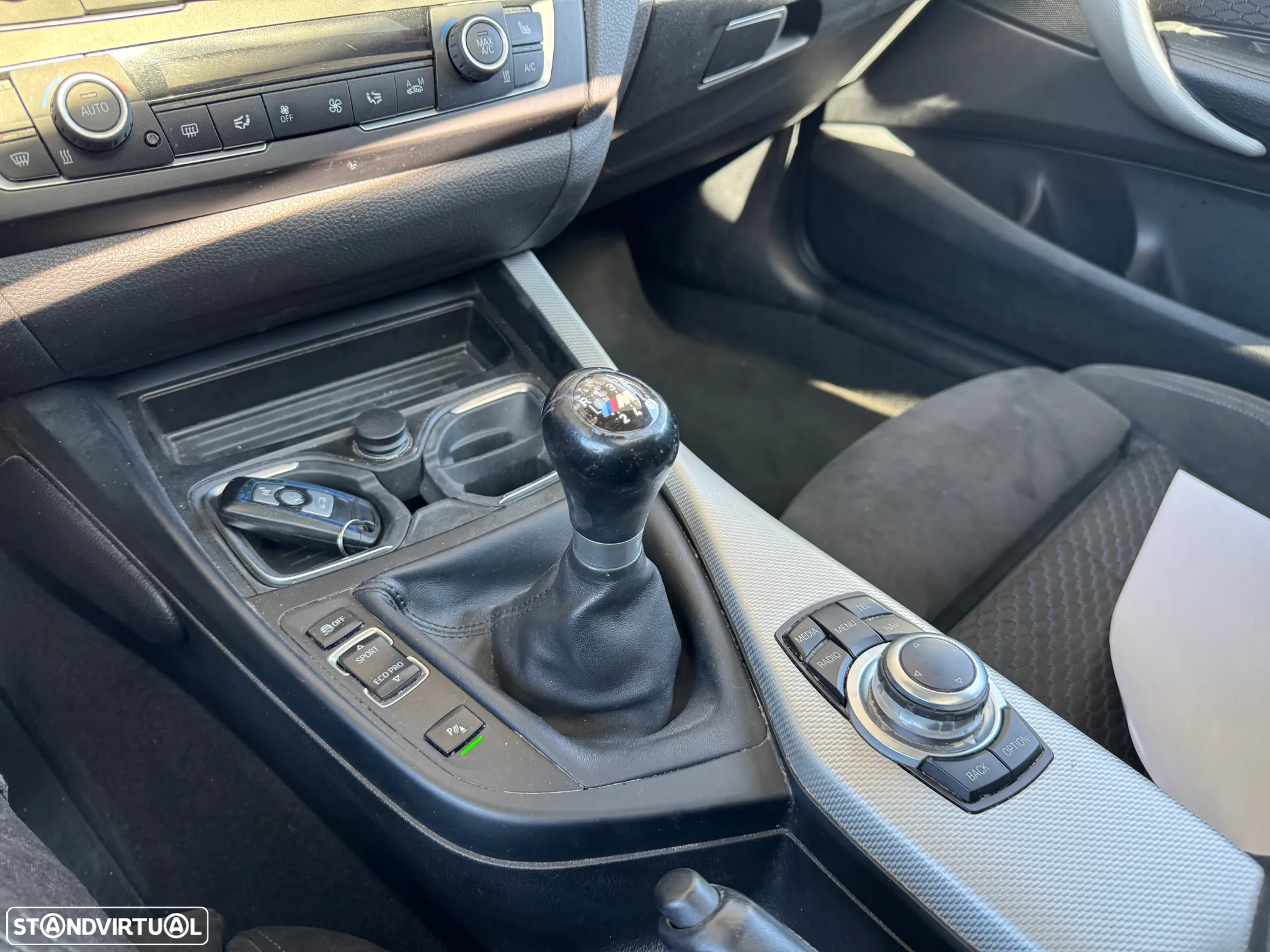 BMW 118 i Pack M - 18