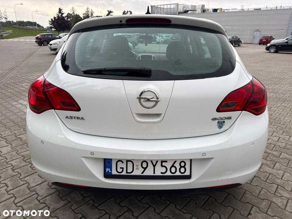 Opel Astra 1.4 Cosmo - 14