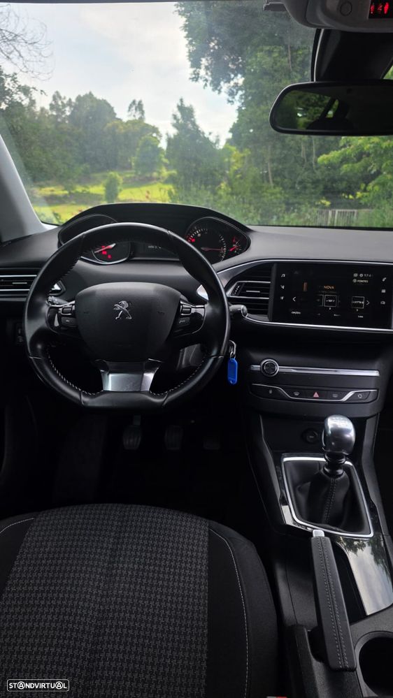 Peugeot 308 130 e-THP Stop & Start Active - 8