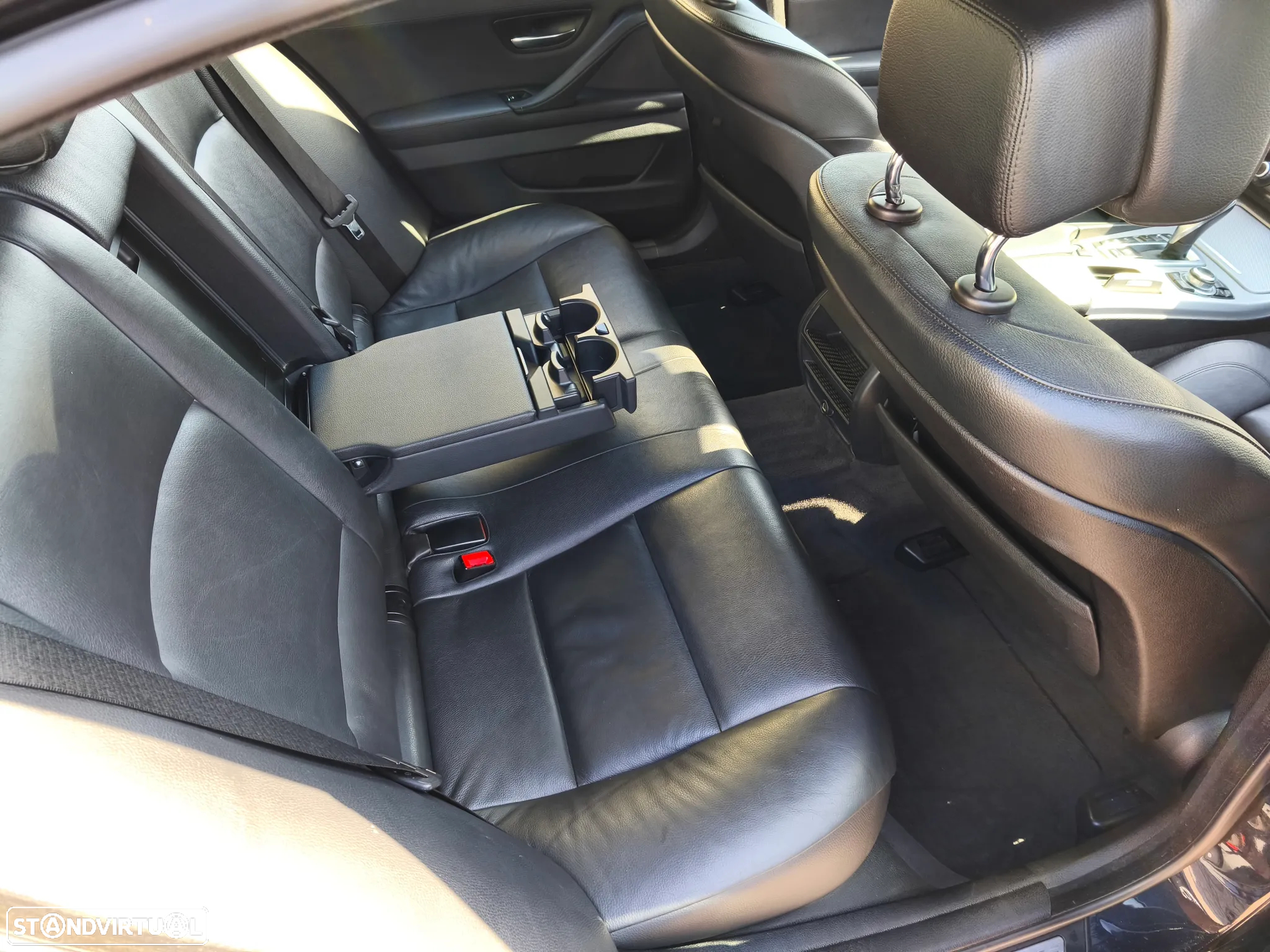 BMW 525 d xDrive Pack M Auto - 25