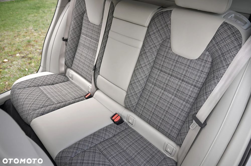 Volvo V60 - 25