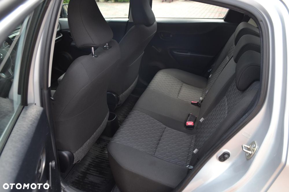 Toyota Yaris 1.33 Premium - 13