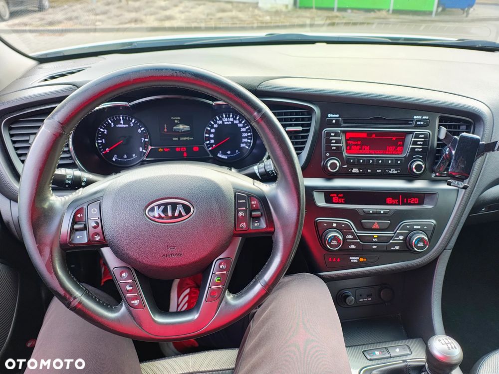 Kia Optima 2.0 L - 7