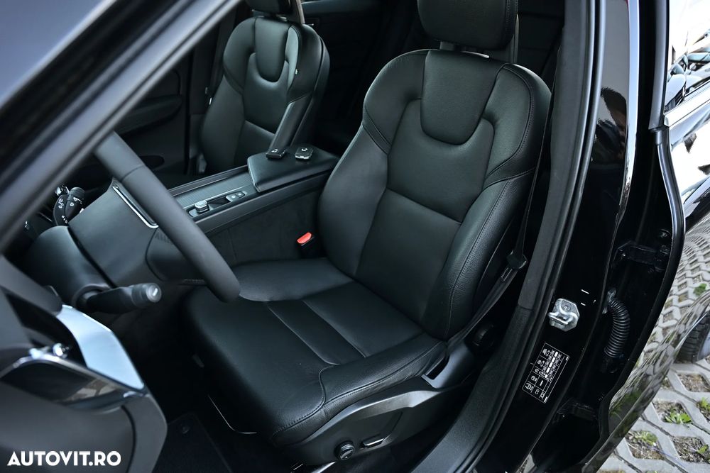 Volvo XC 60 D5 AWD Geartronic Momentum - 16