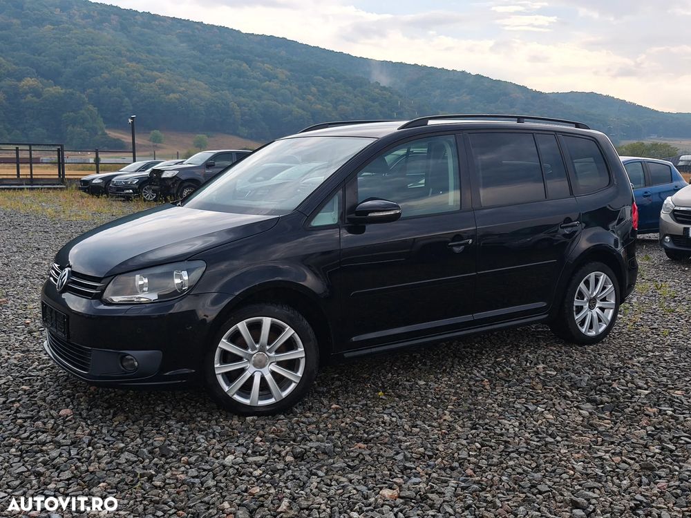 Volkswagen Touran 2.0 TDI DPF BlueMotion Technology DSG Comfortline - 2