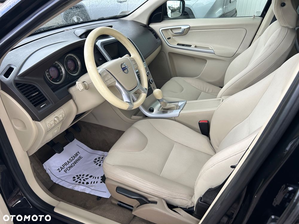 Volvo XC 60 D3 Momentum - 7