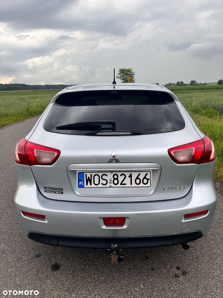 Mitsubishi Lancer 1.6 Invite - 5
