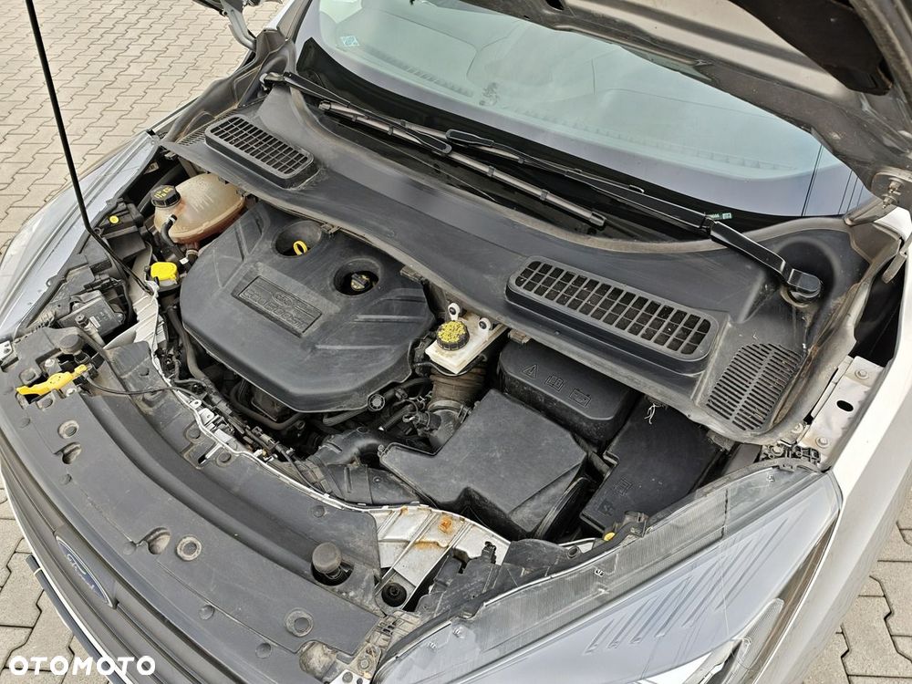 Ford Escape 2.0 EcoBoost AWD Titanium - 34