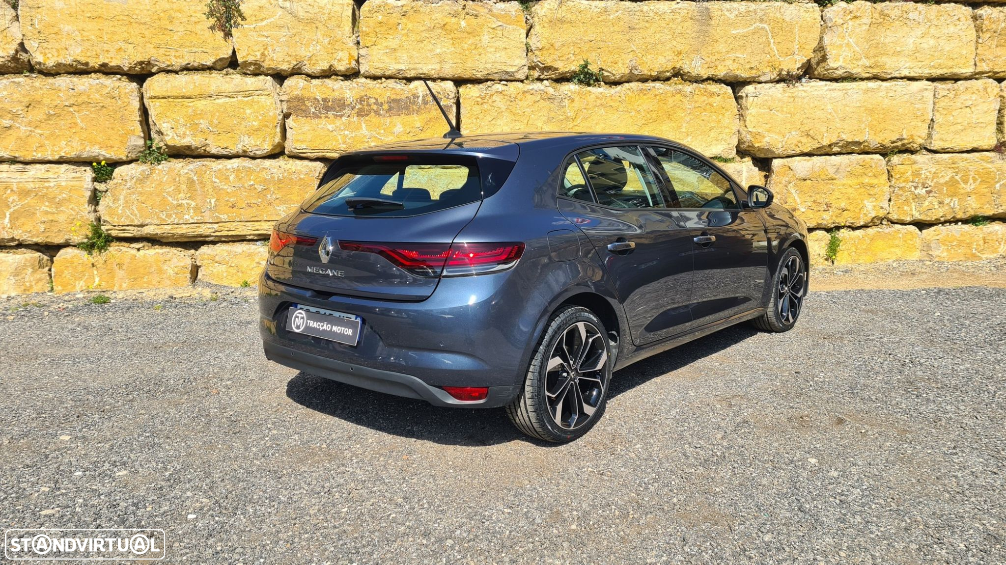 Renault Mégane 1.5 Blue dCi Intens EDC - 2
