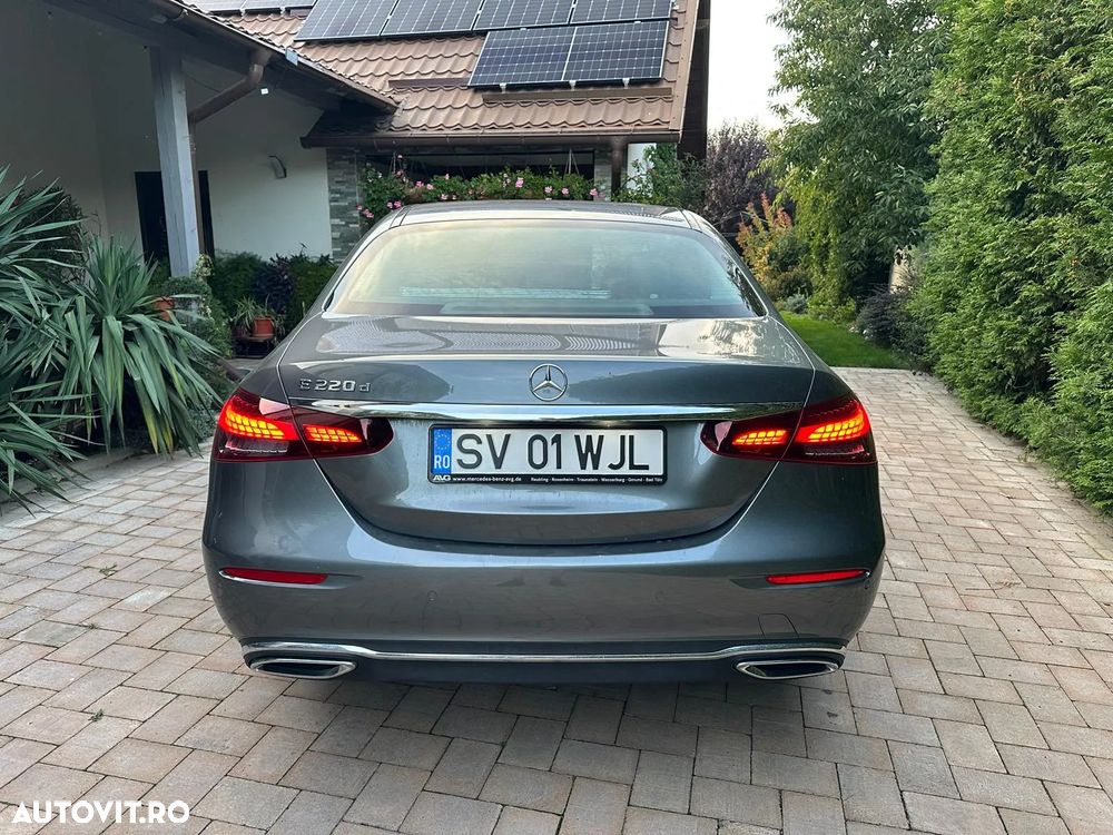 Mercedes-Benz E 220 d 9G-TRONIC - 3