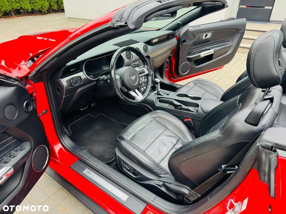 Ford Mustang 5.0 V8 GT - 28