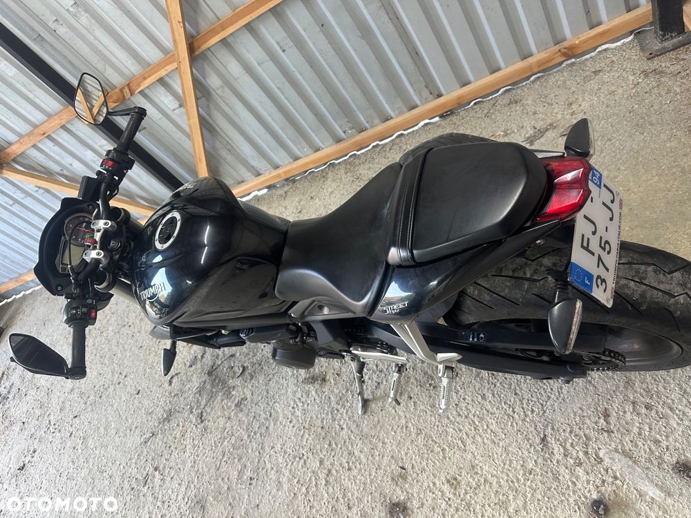 Triumph Street Triple - 12