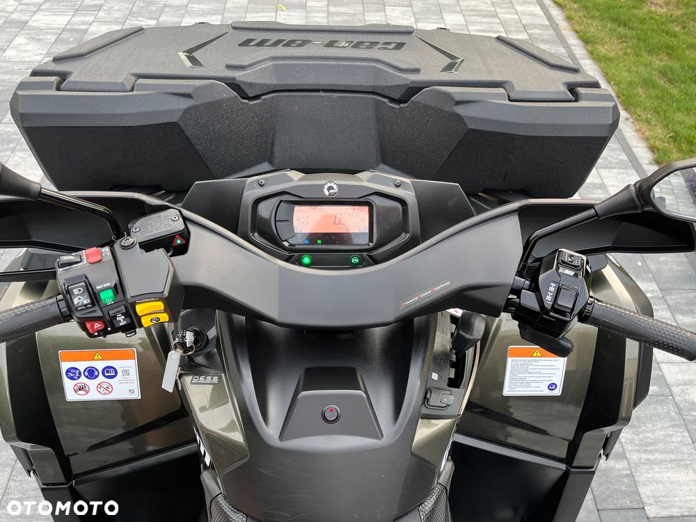 Can-Am Outlander Max - 7