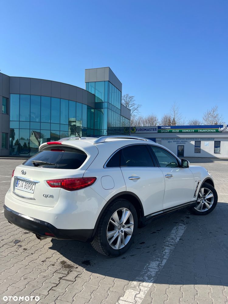 Infiniti QX70 3.7 GT Premium - 4