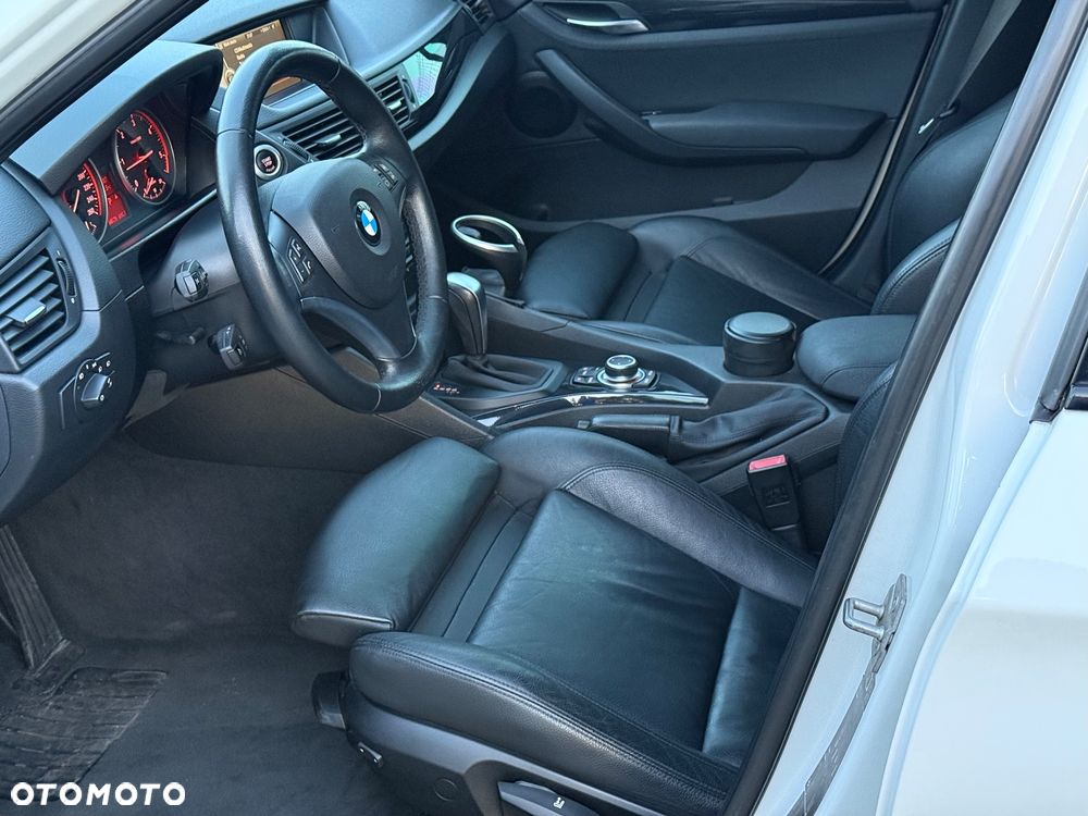 BMW X1 sDrive20d - 26