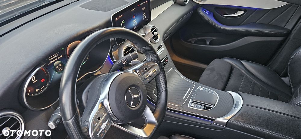 Mercedes-Benz GLC 220 d 4Matic 9G-TRONIC AMG Line - 17