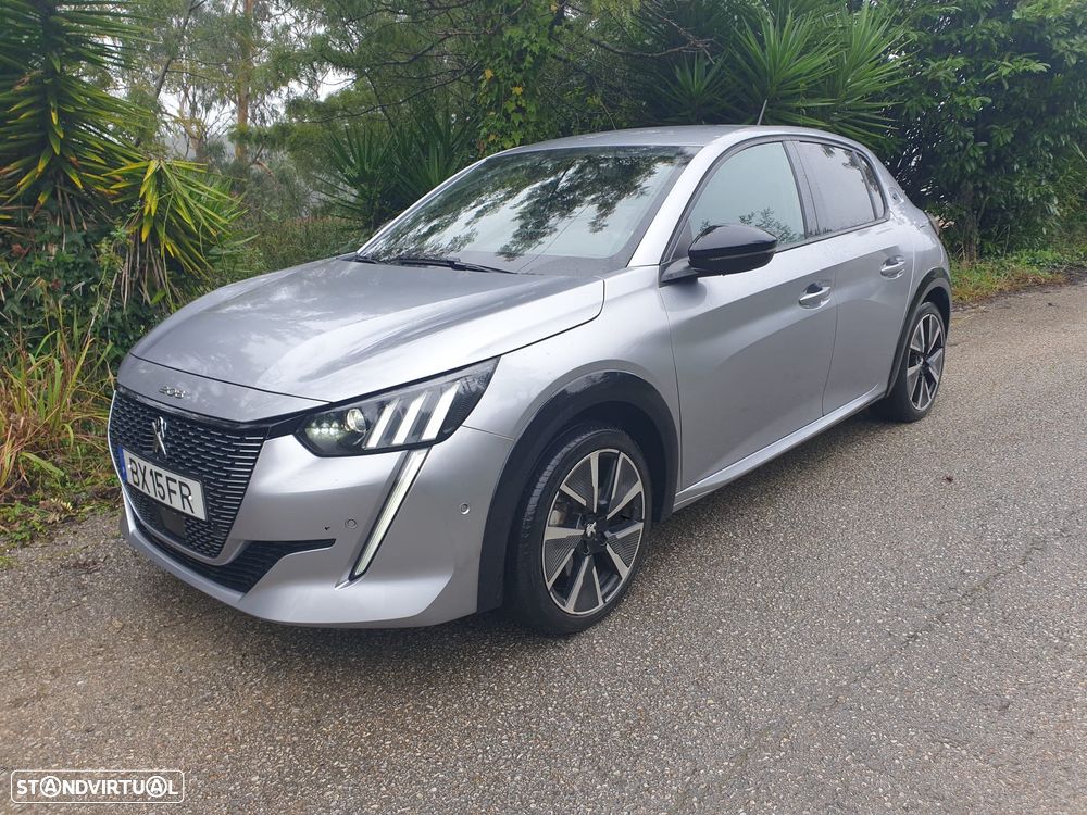 Peugeot e-208 GT - 1