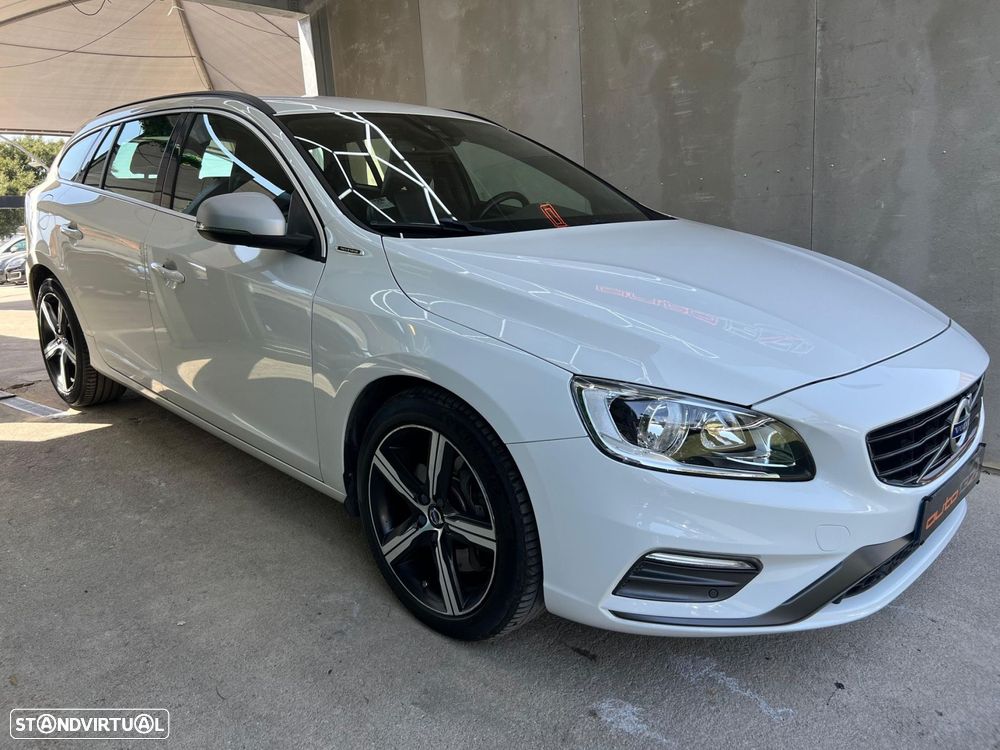 Volvo V60 2.4 D6 R-Design Sum.AWD Phev - 47