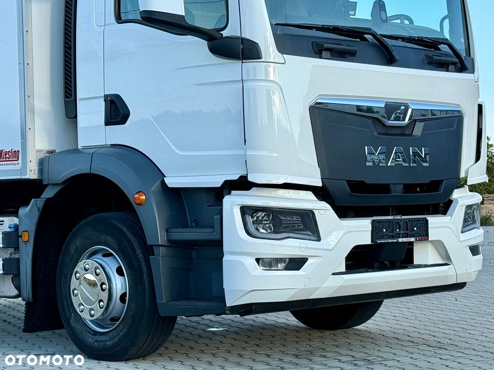 MAN TGM 15.290 / CHŁODNIA / WINDA / 8.3 M DŁUGOŚCI / 20 EUROPALET / THERMO KING / +30/-30 / AUTOMAT / 2021 ROK / SERWISOWANY - 12