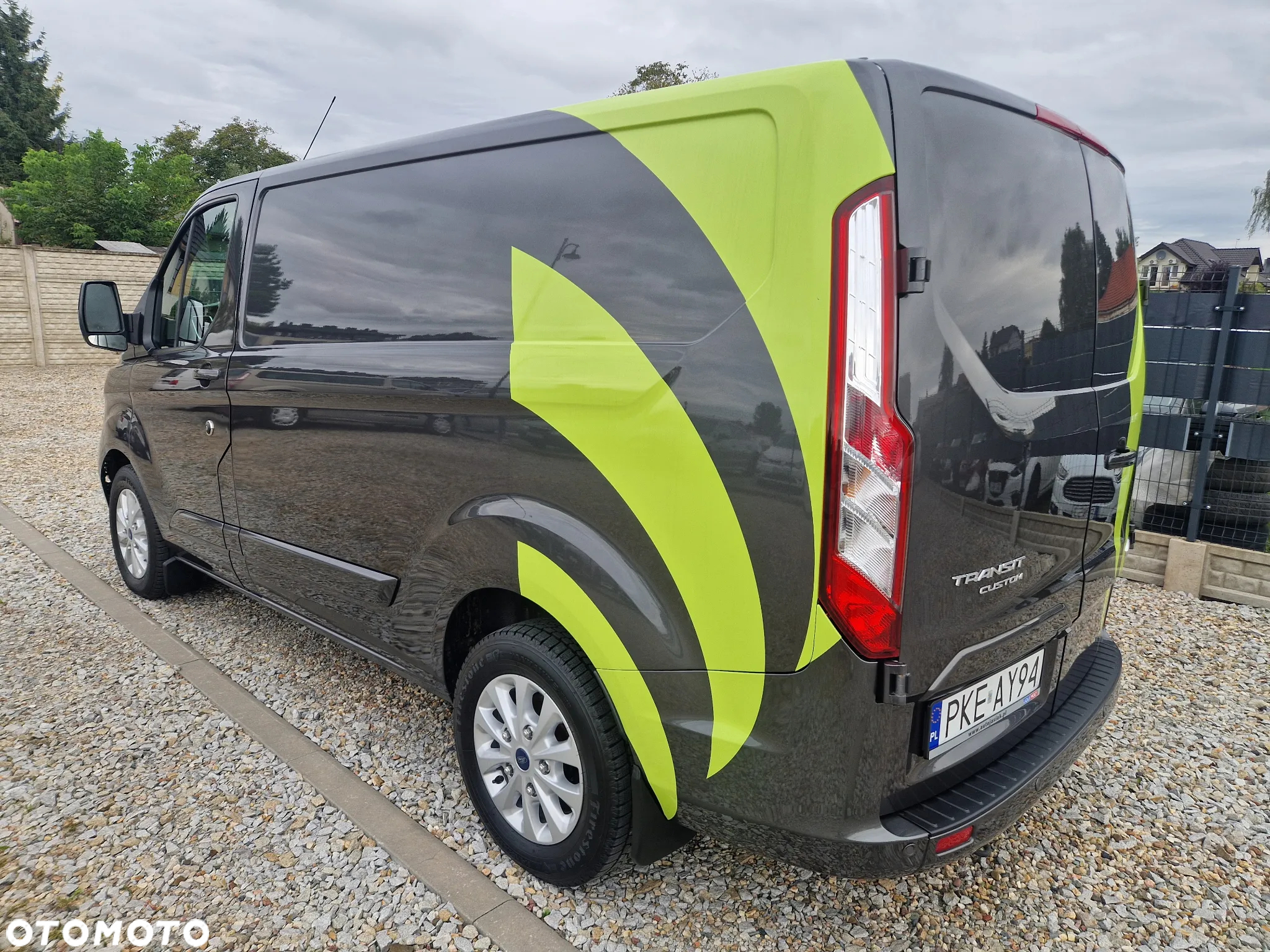 Ford TRANSIT CUSTOM - 4