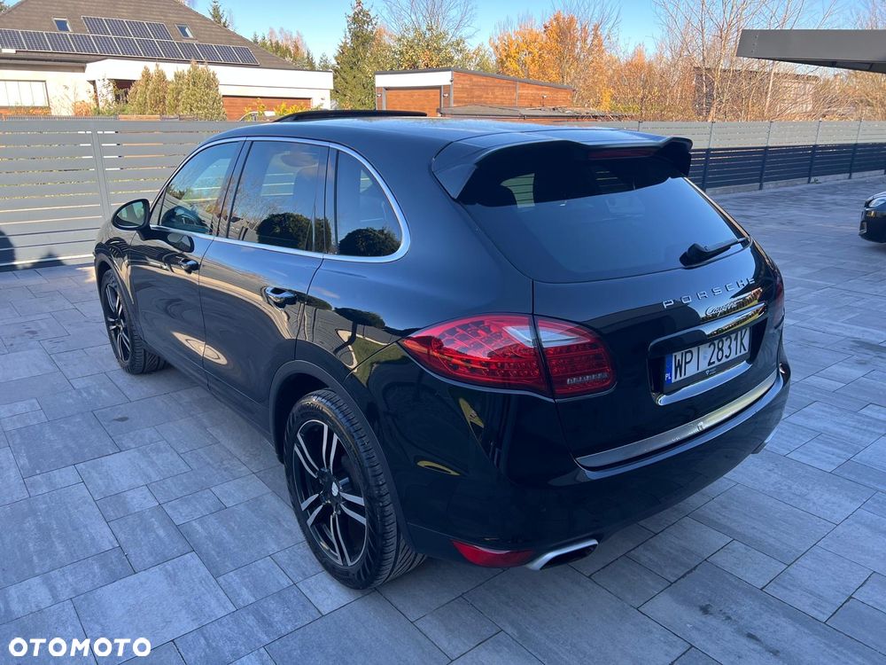 Porsche Cayenne - 30