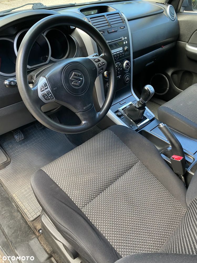 Suzuki Grand Vitara - 17