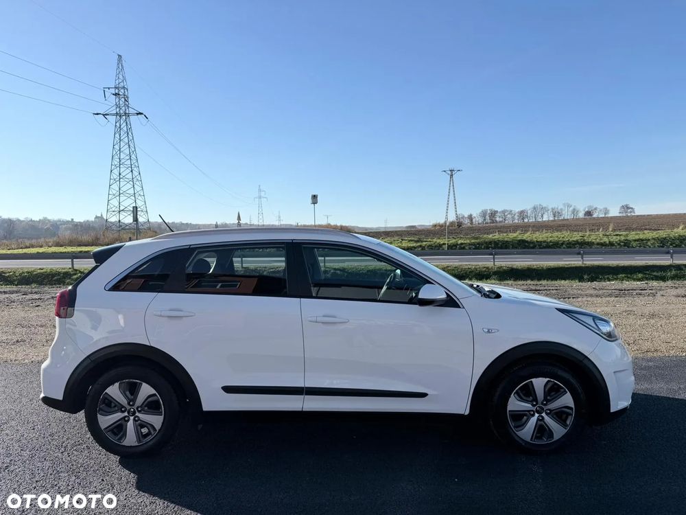 Kia Niro 1.6 GDI Hybrid L - 4