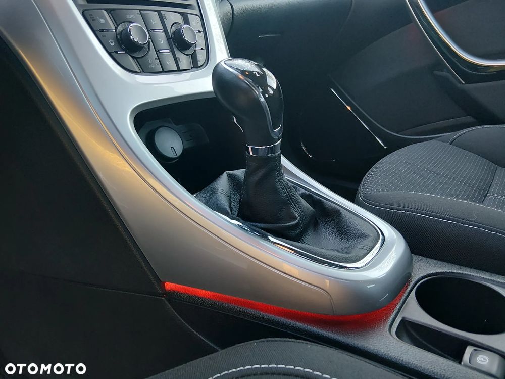 Opel Astra - 18