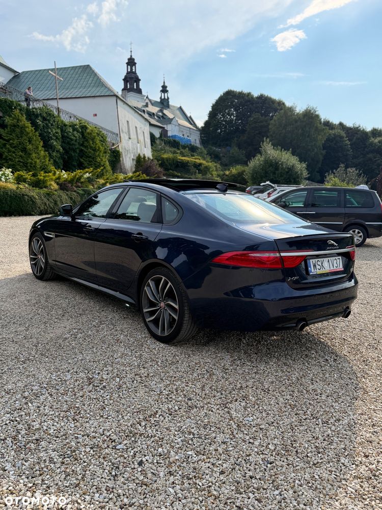 Jaguar XF 3.0 V6 S - 9