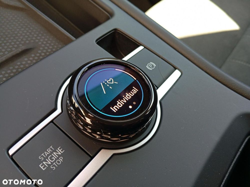 Volkswagen T-Roc - 11