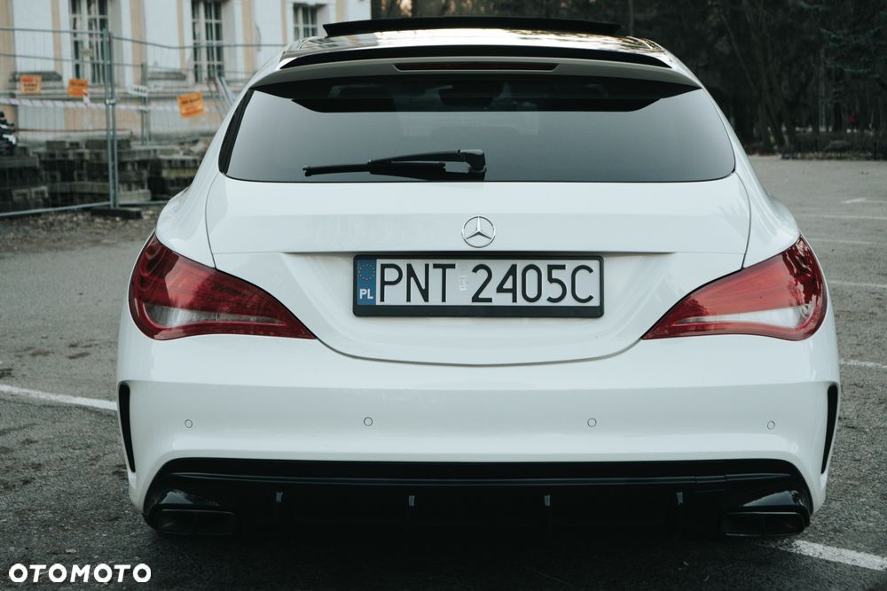 Mercedes-Benz CLA 200 7G-DCT AMG Line - 3