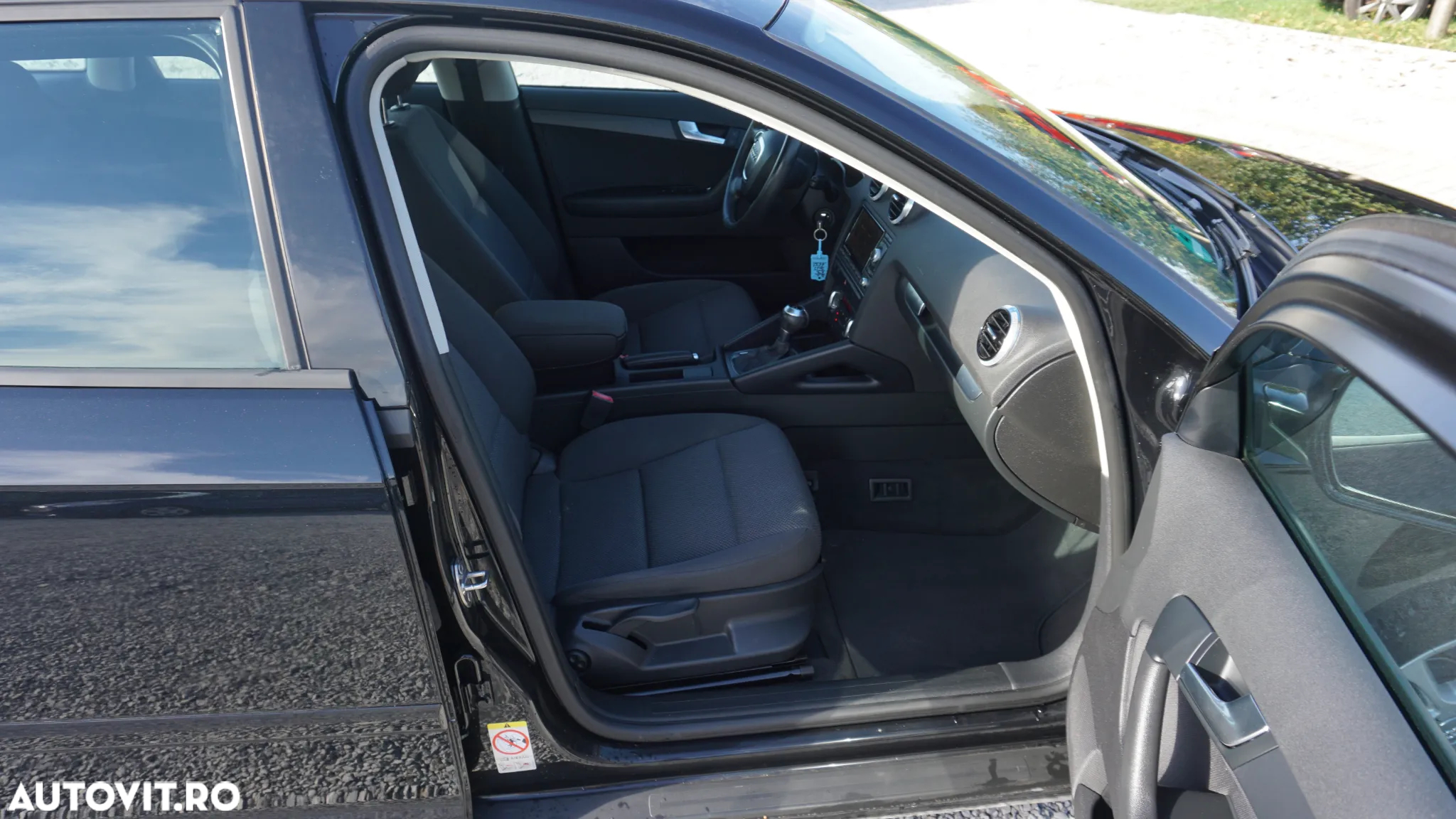 Audi A3 1.6 TDI Sportback DPF S tronic Attraction - 10
