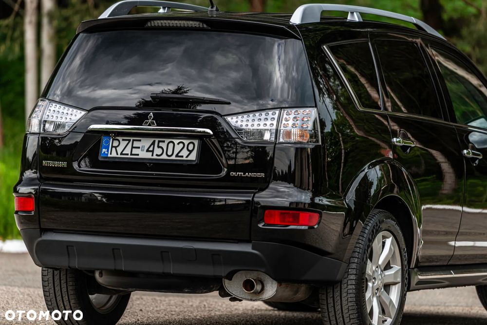 Mitsubishi Outlander - 9
