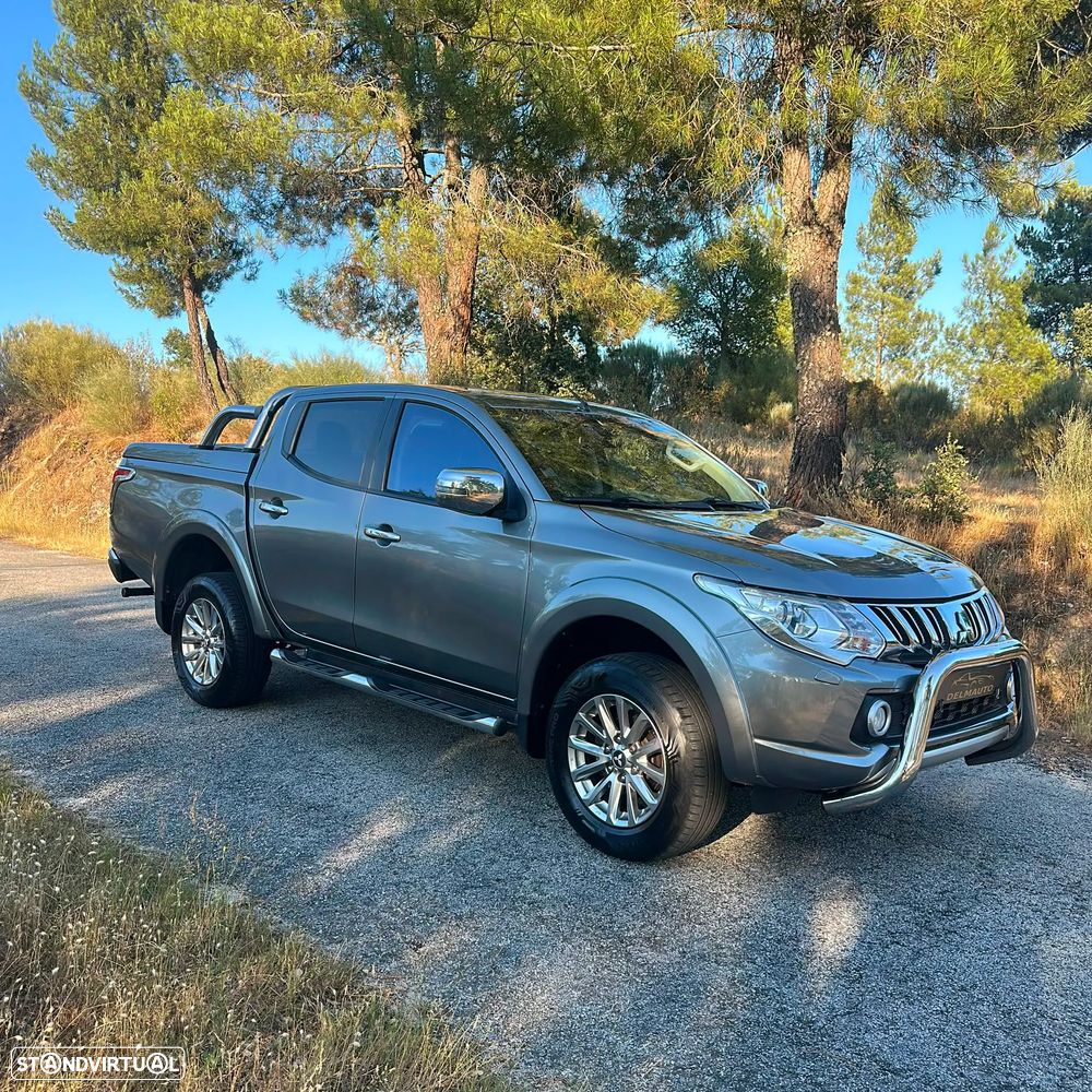 Mitsubishi L200 2.4 DI-D CD Instyle Strakar 4WD - 9