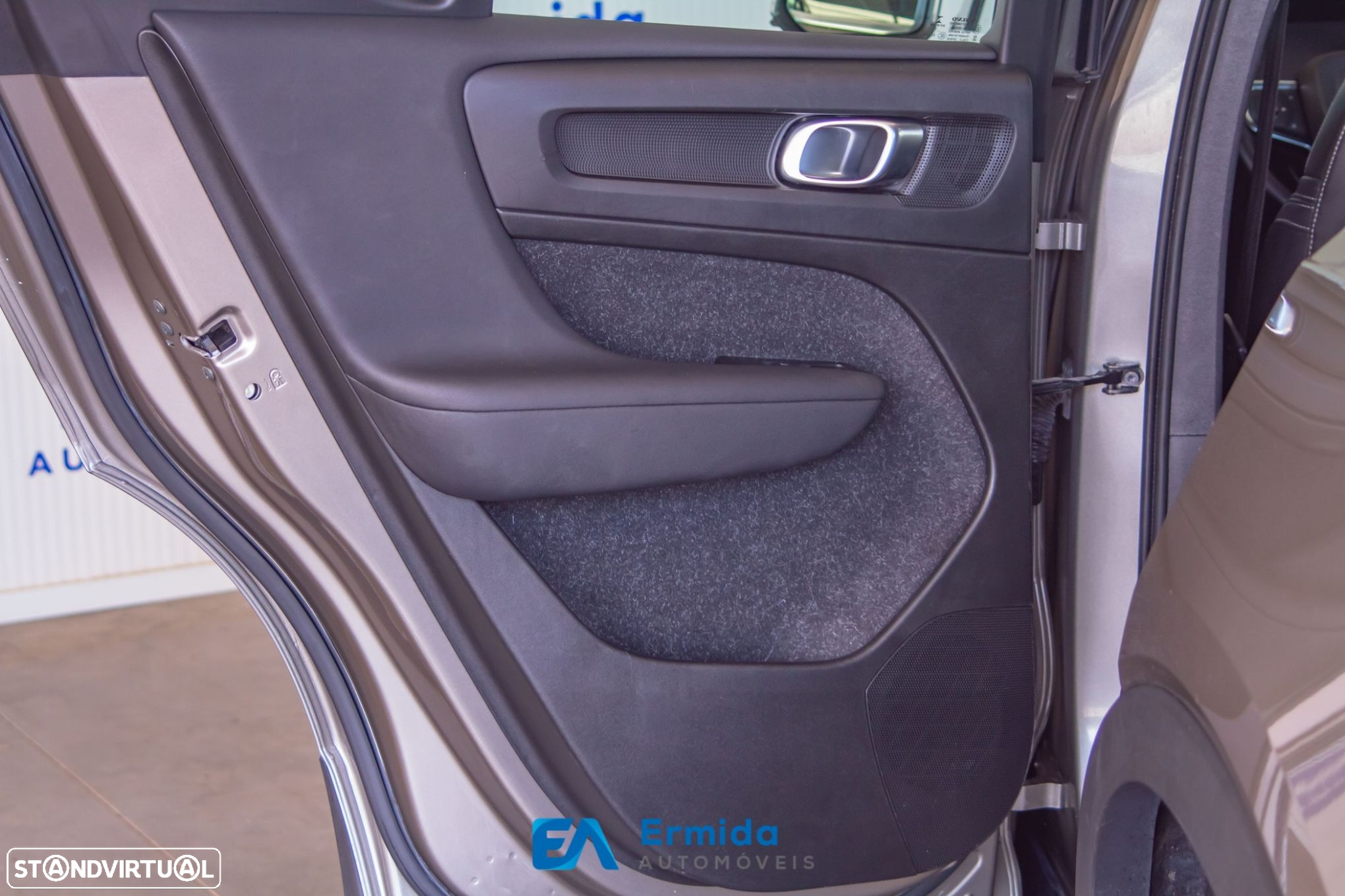 Volvo XC 40 - 37