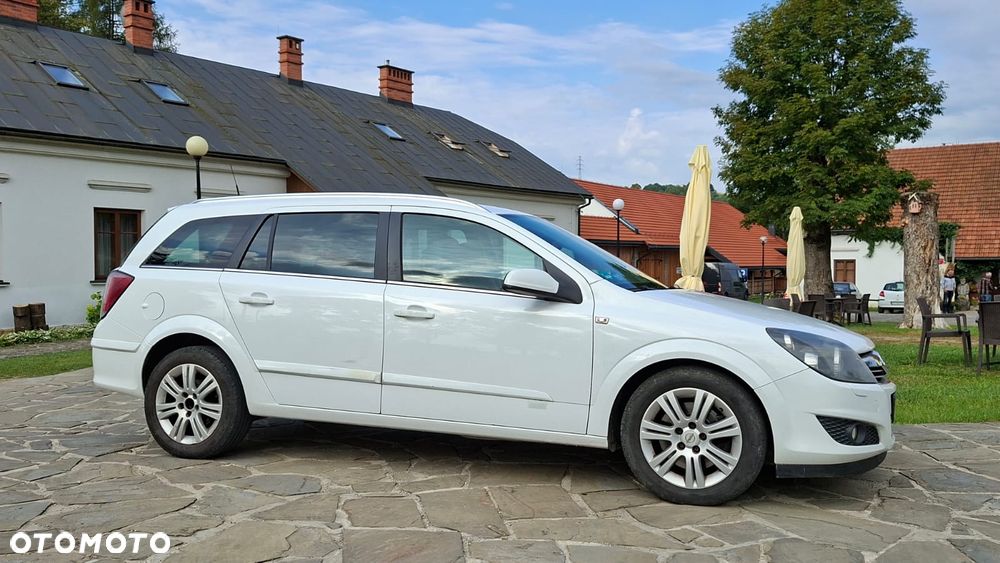 Opel Astra - 4