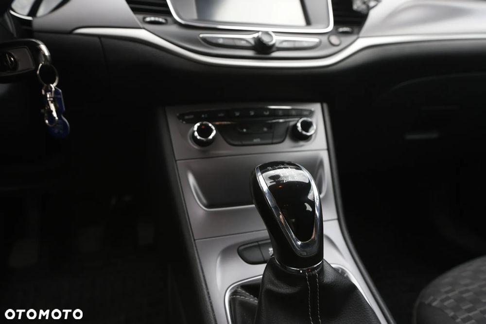 Opel Astra ver-1-4-t-enjoy - 6