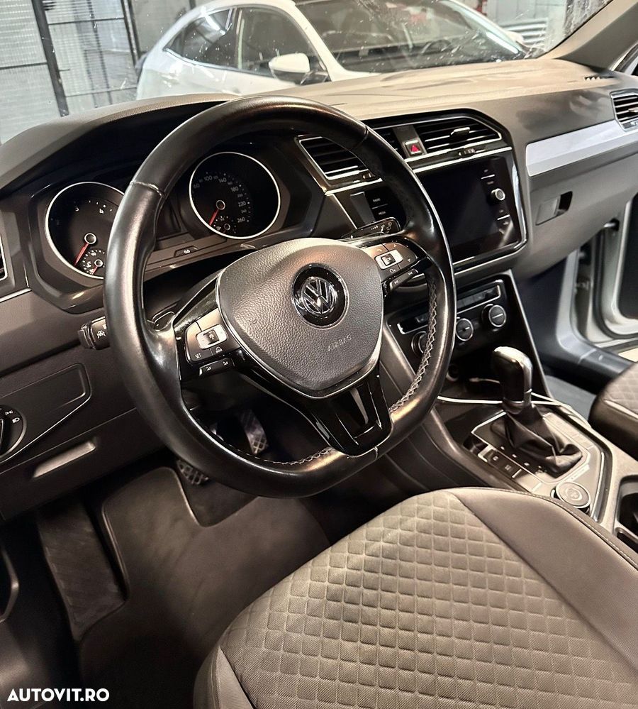 Volkswagen Tiguan 2.0 TDI 4Mot DSG Highline - 6