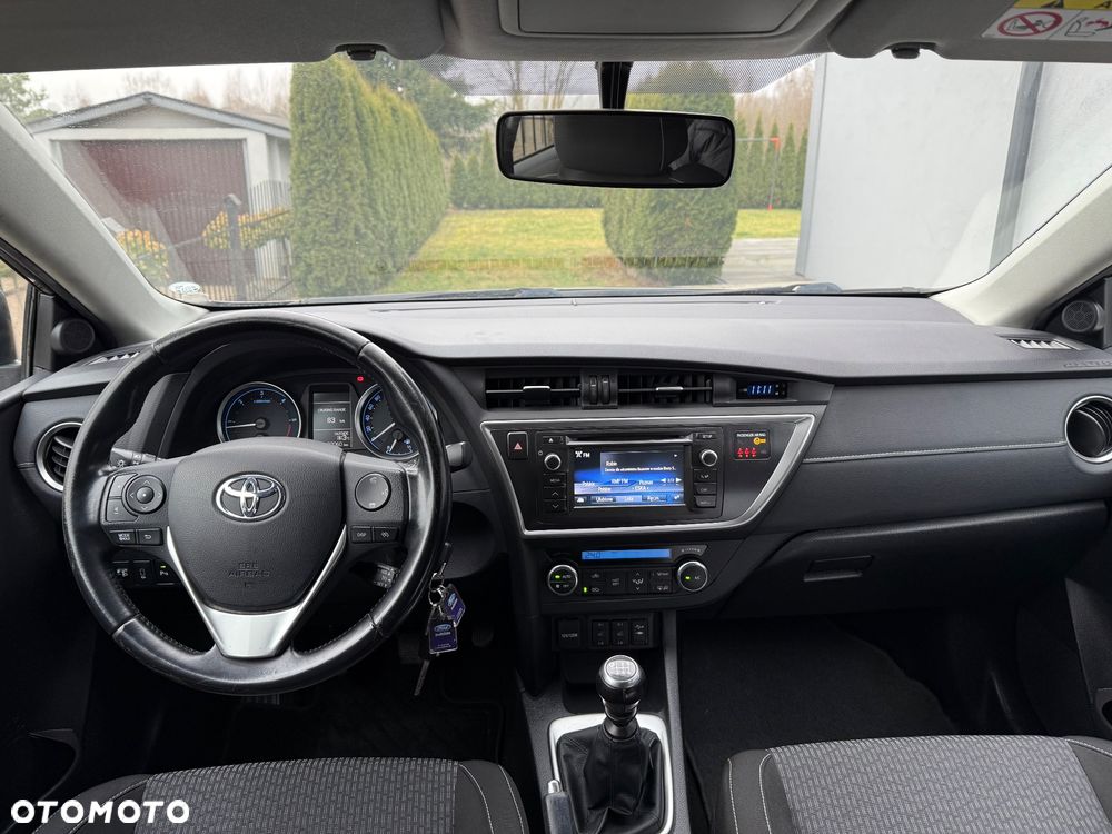 Toyota Auris 2.0 D-4D Prestige - 8