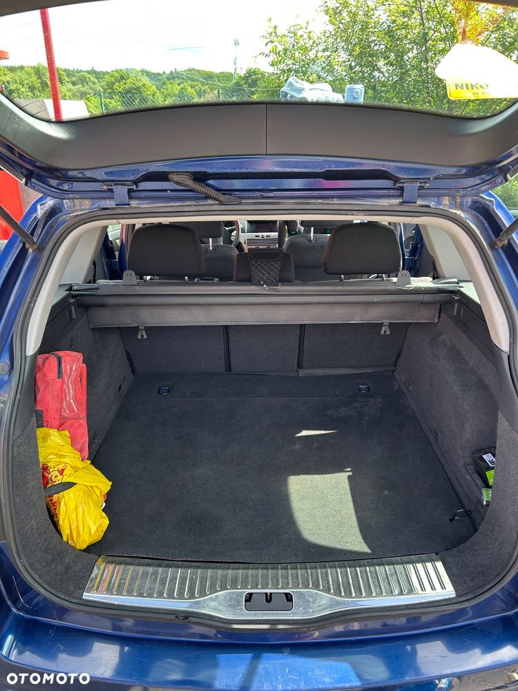 Opel Astra 1.9 CDTI - 10