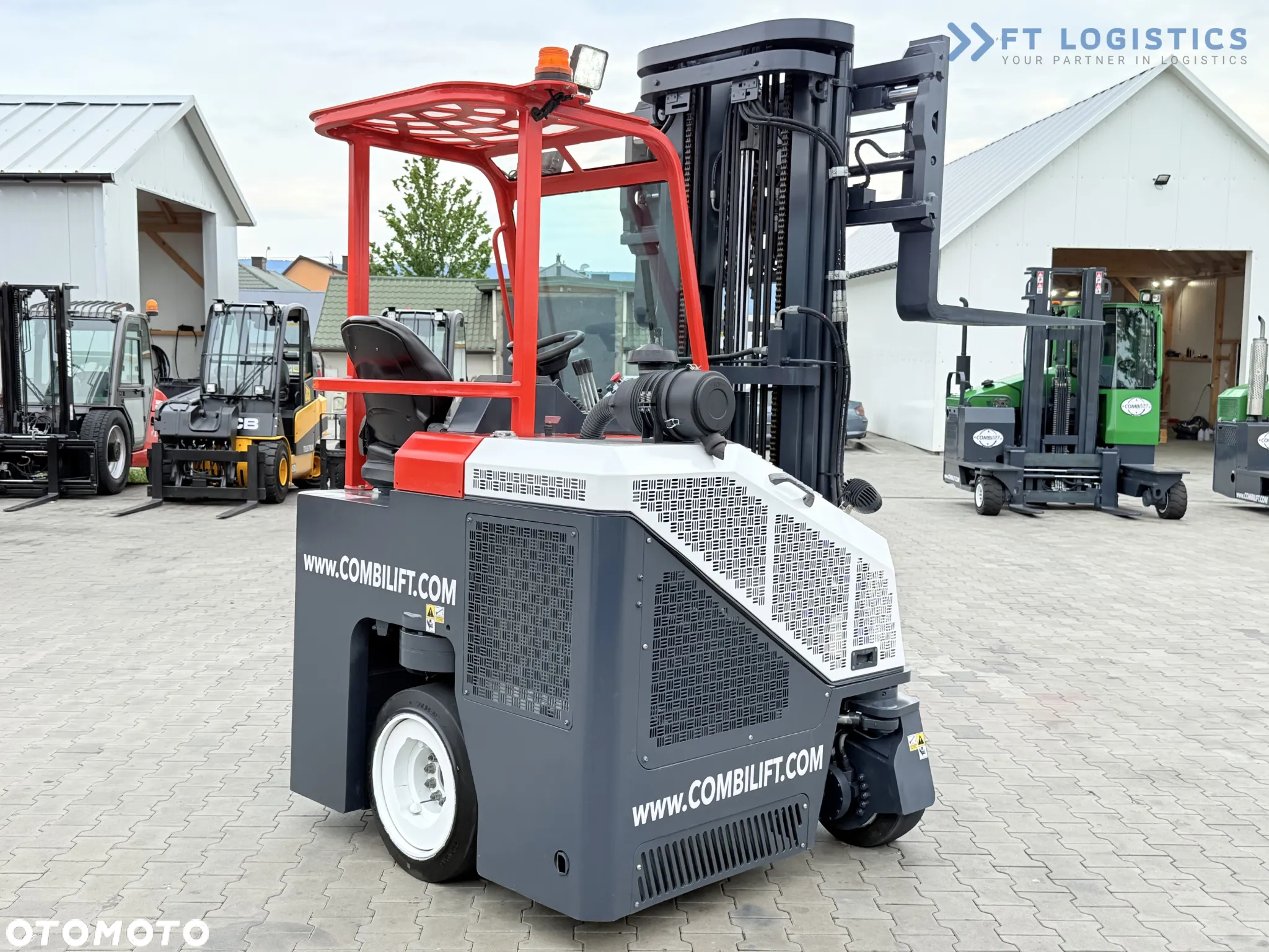 Combilift Combilift C3000CB-TRIPLEX 6000mm -2016 ROK- / JEDYNIE 2161 MTH / WOLNY SKOK / POZYCJONER WIDEŁ / DIESEL - 24
