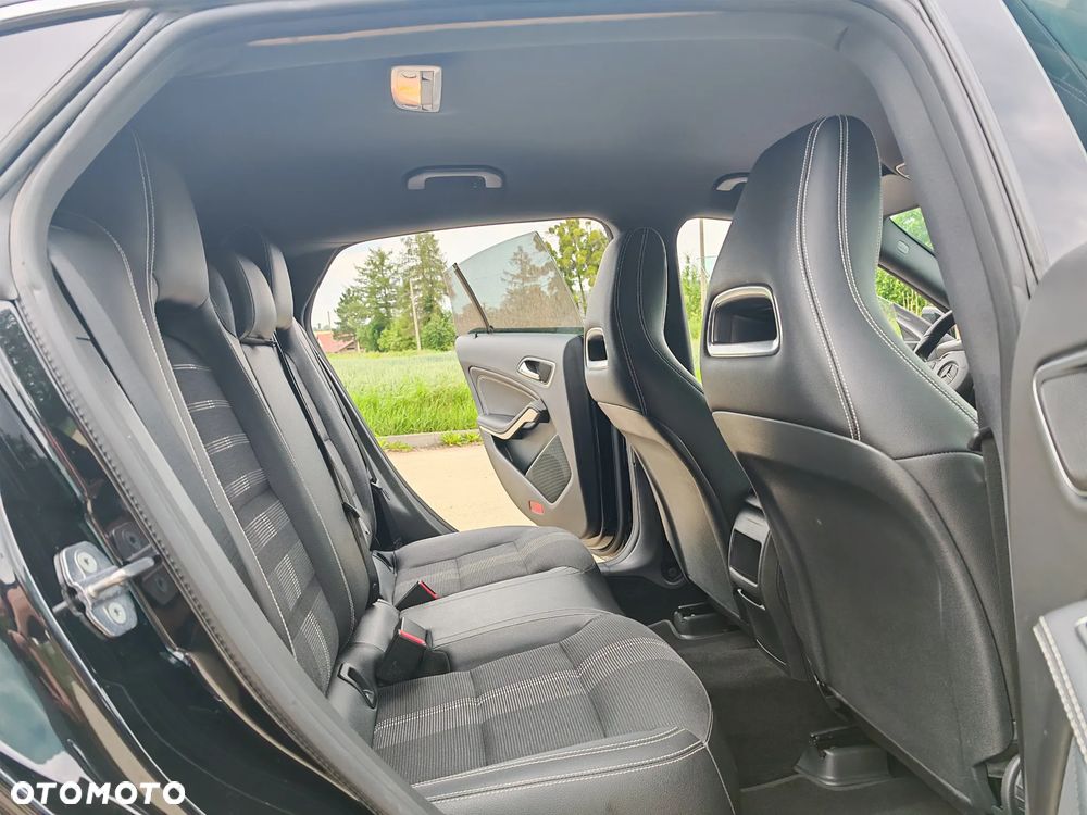 Mercedes-Benz CLA - 17