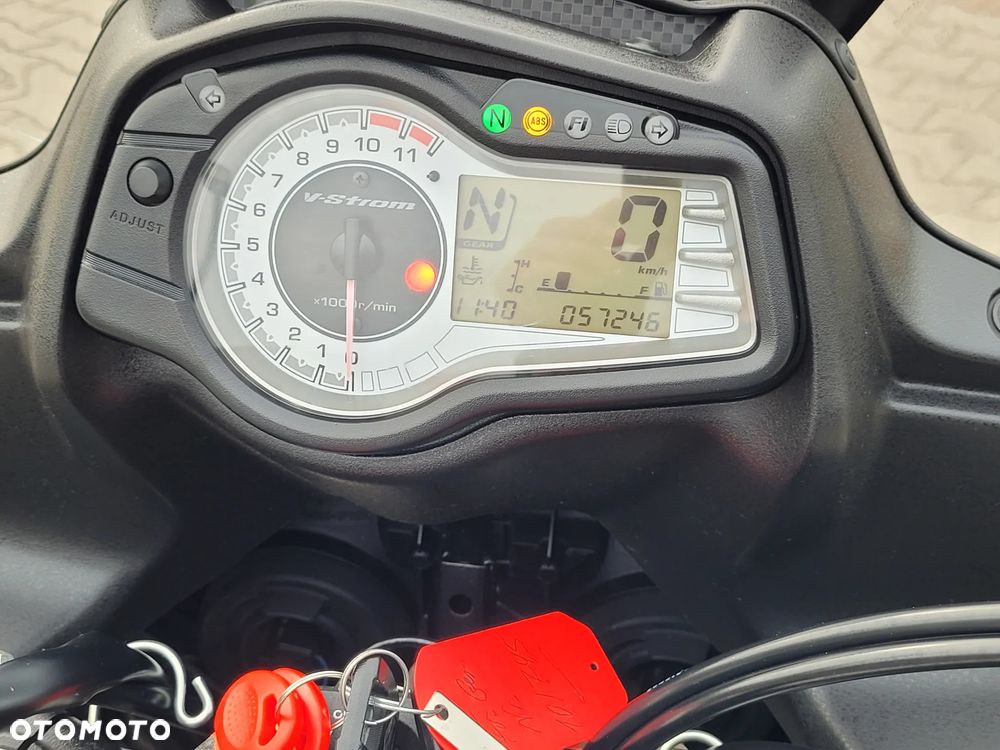 Suzuki DL - 19