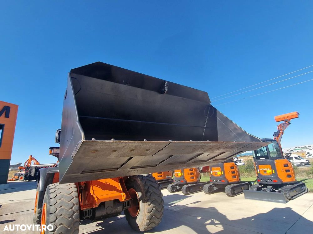 Hitachi ZW220, CUPA 3,5mc, 2018, 24.,392km, 5.880h, consum mediu 8l/h, Gresare automata, Anv MICHELIN 60% OK, ridica 15t, motor 201CP stage IV, basculare cupa la 4,2m, CUPLA RAPIDA, Posibilitate leasing 3 ani, PROMOTIE 86900 EUR+Tva - 29